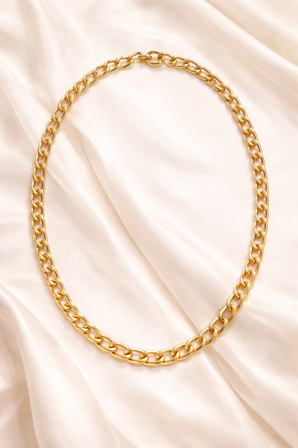 Minimalist Gold Circle Pendant Chain Necklace