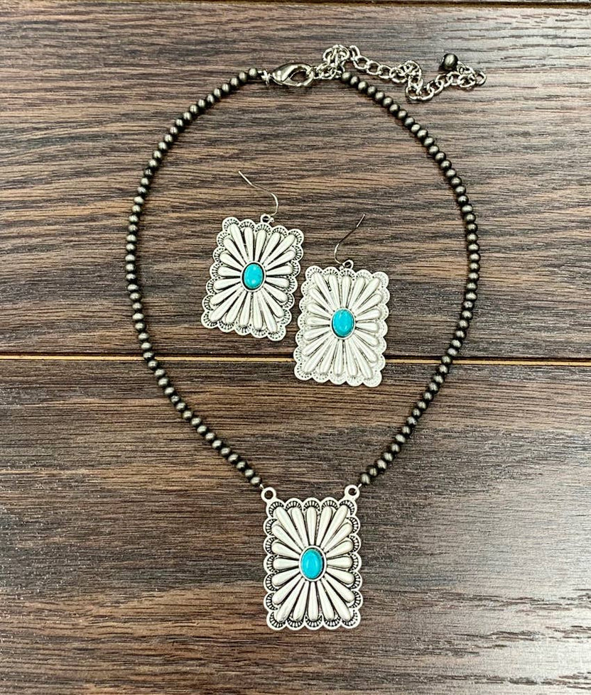 Concho Necklace | Conch Earrings | Jewelry Set