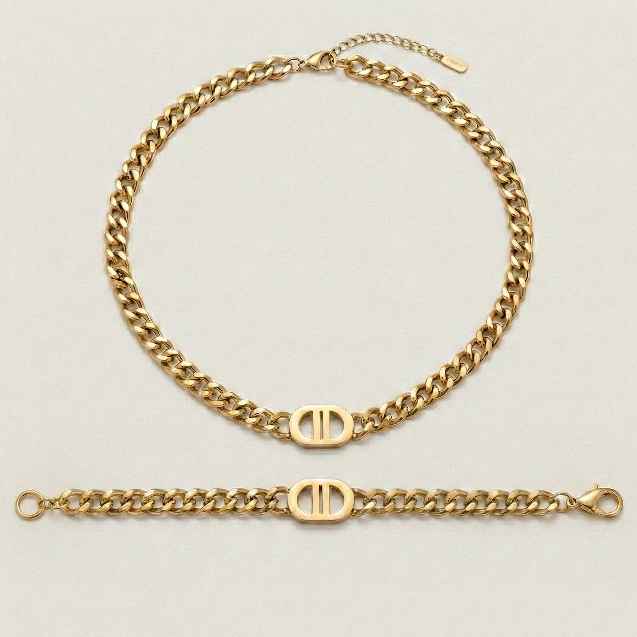 curbchainnecklace
